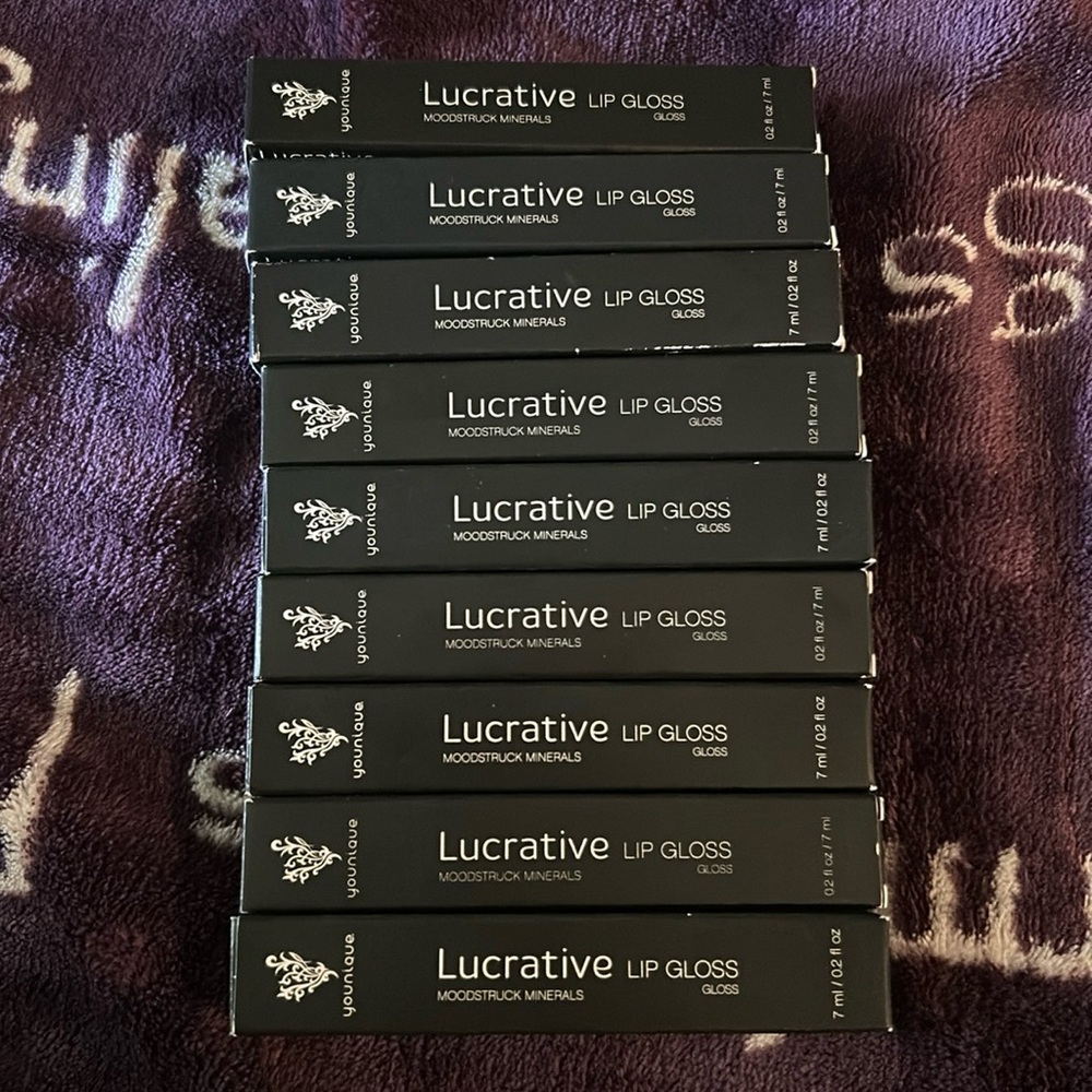 LUCID Younique Lucrative Lip gloss